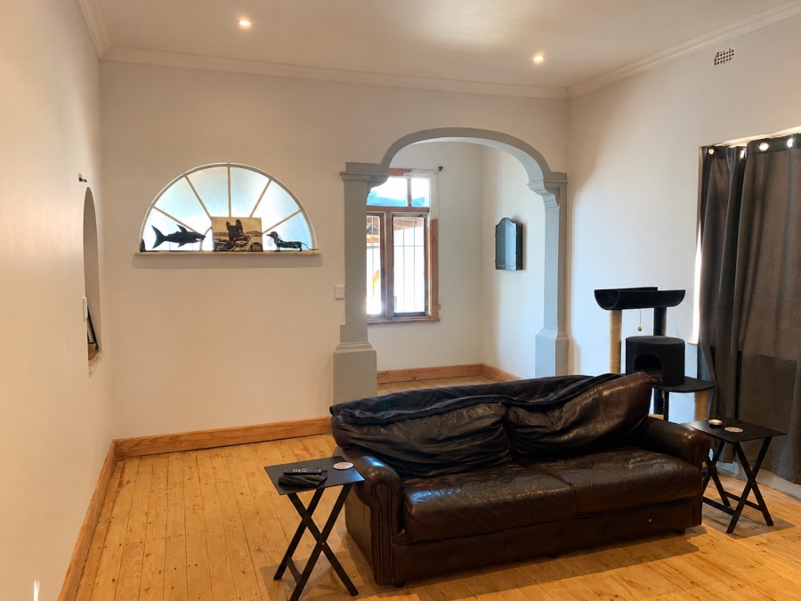 3 Bedroom Property for Sale in Sea Point Western Cape